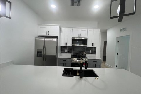Appartement à louer à Port Charlotte, Floride: 3 chambres, 111.67 m2 № 2111647 - photo 6