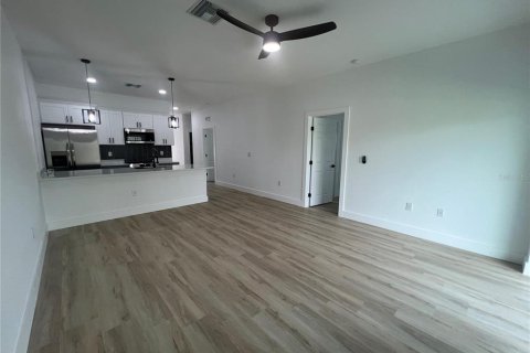 Appartement à louer à Port Charlotte, Floride: 3 chambres, 111.67 m2 № 2111647 - photo 10