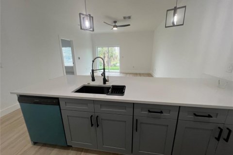 Appartement à louer à Port Charlotte, Floride: 3 chambres, 111.67 m2 № 2111647 - photo 8