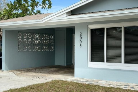 House in Fort Lauderdale, Florida 3 bedrooms, 115.66 sq.m. № 2190716 - photo 6