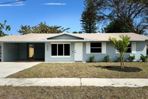 House in Fort Lauderdale, Florida 3 bedrooms, 115.66 sq.m. № 2190716