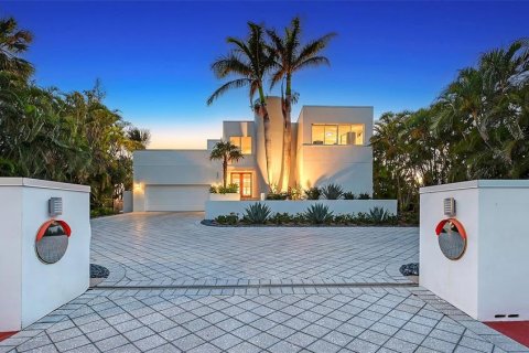 Villa ou maison à vendre à Sarasota, Floride: 4 chambres, 367.06 m2 № 1650270 - photo 1