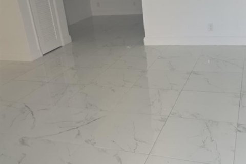 Appartement à louer à Cooper City, Floride: 2 chambres, 317.08 m2 № 2087872 - photo 8