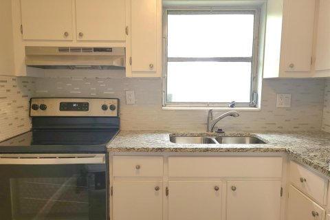 Propiedad comercial en venta en West Palm Beach, Florida № 2434376 - foto 30