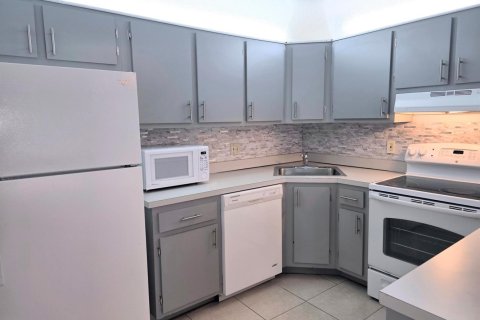 Propiedad comercial en West Palm Beach, Florida № 2434376