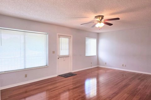 Propiedad comercial en venta en West Palm Beach, Florida № 2434376 - foto 3