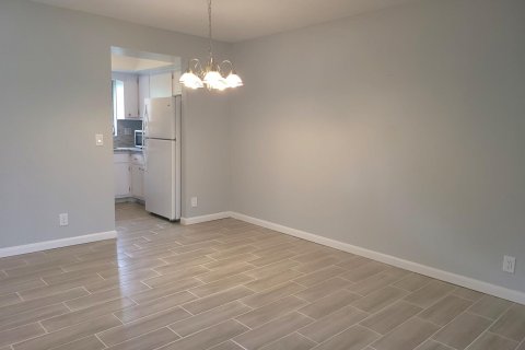 Propiedad comercial en venta en West Palm Beach, Florida № 2434376 - foto 29