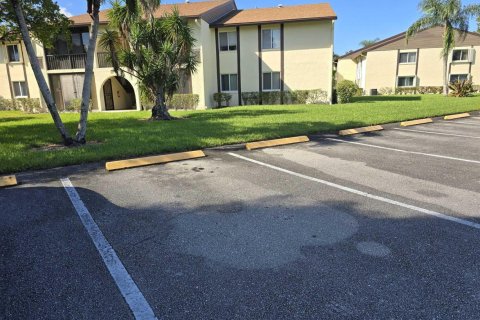Propiedad comercial en venta en West Palm Beach, Florida № 2434376 - foto 22