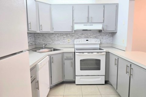 Propiedad comercial en venta en West Palm Beach, Florida № 2434376 - foto 9