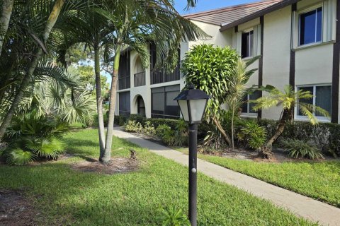 Propiedad comercial en venta en West Palm Beach, Florida № 2434376 - foto 19