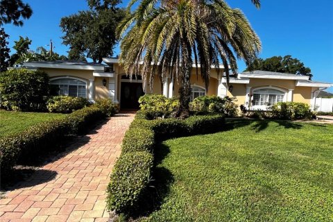Villa ou maison à Belleair, Floride 3 chambres, 238.2 m2 № 2167771