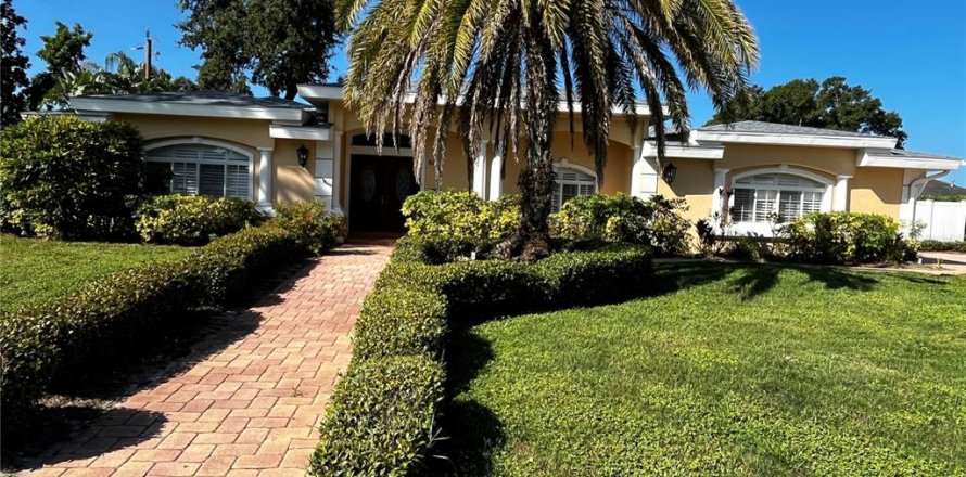 Villa ou maison à Belleair, Floride 3 chambres, 238.2 m2 № 2167771