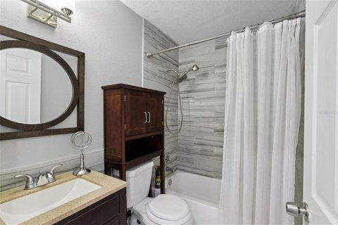 Casa en venta en Tampa, Florida, 3 dormitorios, 153.47 m2 № 1852480 - foto 17