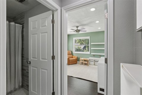 Casa en venta en Tampa, Florida, 3 dormitorios, 153.47 m2 № 1852480 - foto 16