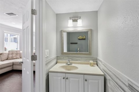 Casa en venta en Tampa, Florida, 3 dormitorios, 153.47 m2 № 1852480 - foto 21