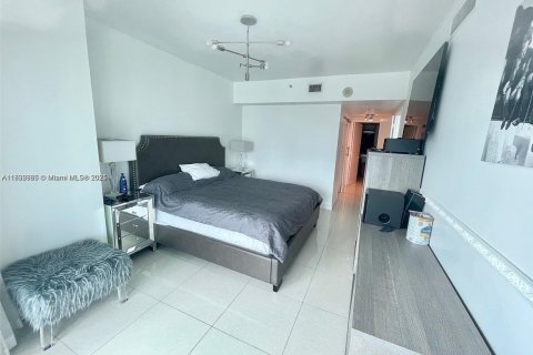 Condominio en venta en Miami, Florida, 3 dormitorios, 128.67 m2 № 1934566 - foto 9