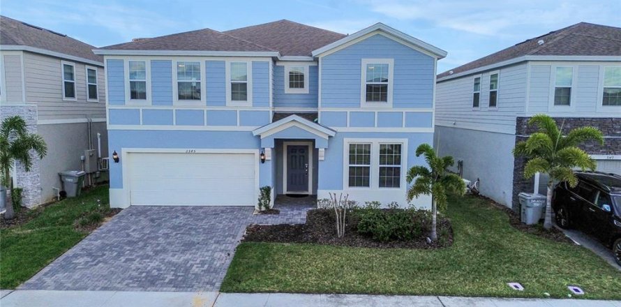 House in Davenport, Florida 9 bedrooms, 408.58 sq.m. № 1057611