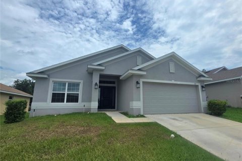 House in Ocala, Florida 4 bedrooms, 169.55 sq.m. № 2197207