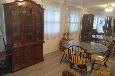 Снять в аренду кондоминиум в Клируотер, Флорида 2 комнаты, 102.19м2, № 1843442 - фото 20