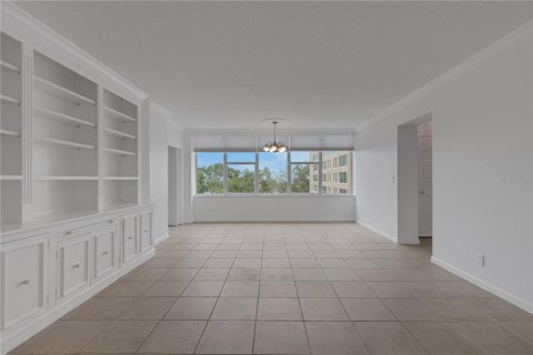 Copropriété à vendre à Tampa, Floride: 2 chambres, 136.19 m2 № 2299294 - photo 14