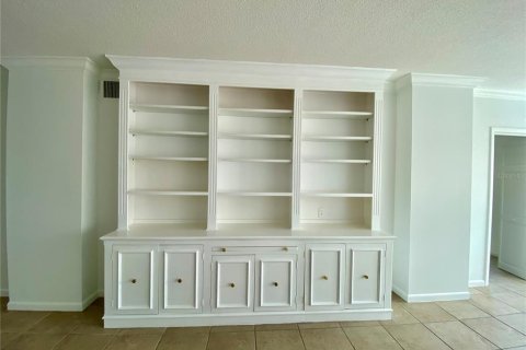 Copropriété à vendre à Tampa, Floride: 2 chambres, 136.19 m2 № 2299294 - photo 15