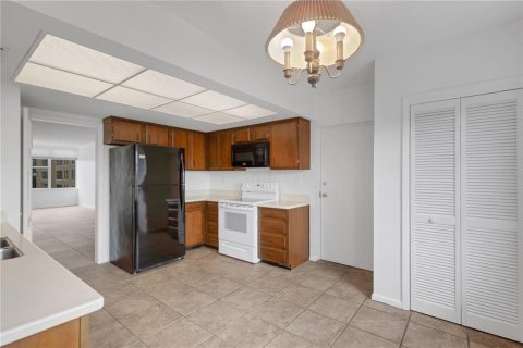 Copropriété à vendre à Tampa, Floride: 2 chambres, 136.19 m2 № 2299294 - photo 29
