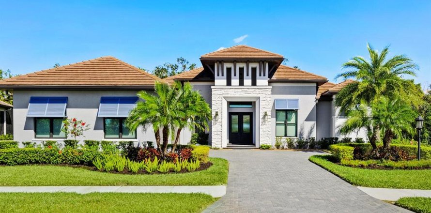 House in Sarasota, Florida 3 bedrooms, 315.5 sq.m. № 1530059