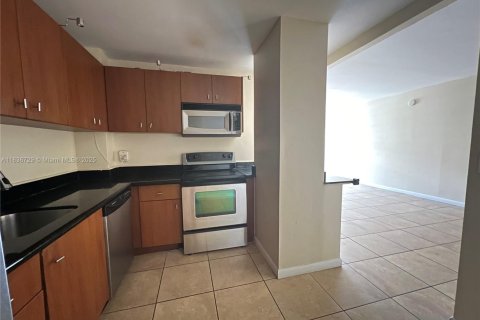 Copropriété à louer à Hallandale Beach, Floride: 2 chambres, 111.48 m2 № 1935197 - photo 3