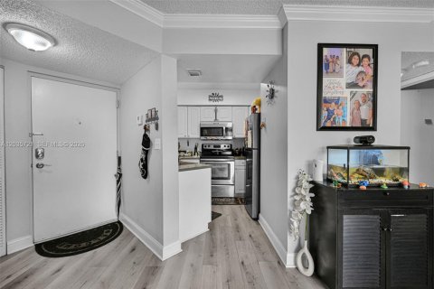 Купить кондоминиум в Майами, Флорида 2 спальни, 73.95м2, № 2086691 - фото 7