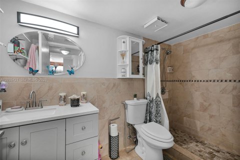 Купить кондоминиум в Майами, Флорида 2 спальни, 73.95м2, № 2086691 - фото 26