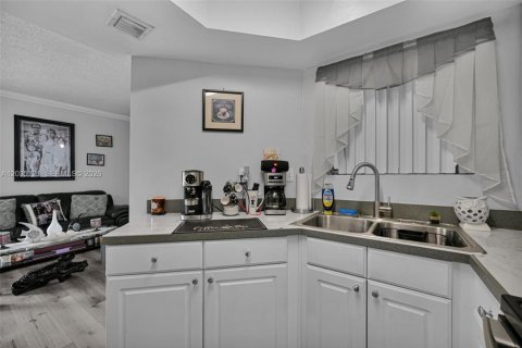 Купить кондоминиум в Майами, Флорида 2 спальни, 73.95м2, № 2086691 - фото 18