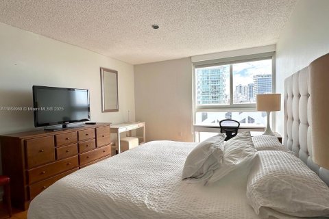 Condominio en venta en Miami Beach, Florida, 2 dormitorios, 100.8 m2 № 1896511 - foto 6