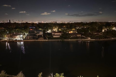 Condominio en venta en Miami Beach, Florida, 2 dormitorios, 100.8 m2 № 1896511 - foto 23