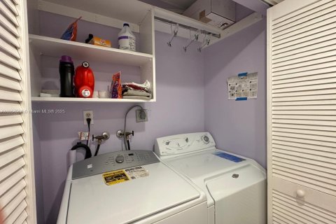 Condominio en venta en Miami Beach, Florida, 2 dormitorios, 100.8 m2 № 1896511 - foto 21