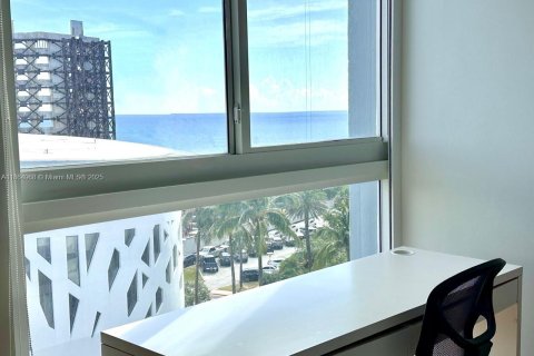 Condominio en venta en Miami Beach, Florida, 2 dormitorios, 100.8 m2 № 1896511 - foto 7