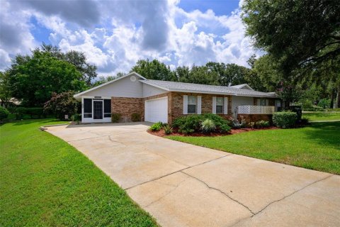 Villa ou maison à DeLand, Floride 3 chambres, 182 m2 № 2322713