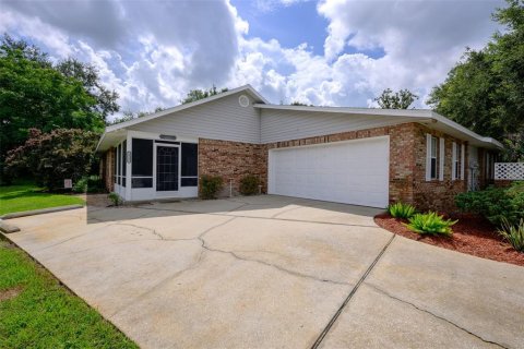Casa en venta en DeLand, Florida, 3 dormitorios, 182 m2 № 2322713 - foto 2