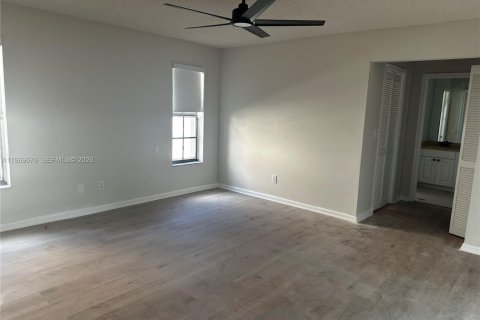 Villa ou maison à louer à Plantation, Floride: 4 chambres, 232.63 m2 № 2030426 - photo 8