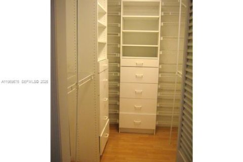 Villa ou maison à louer à Plantation, Floride: 4 chambres, 232.63 m2 № 2030426 - photo 11