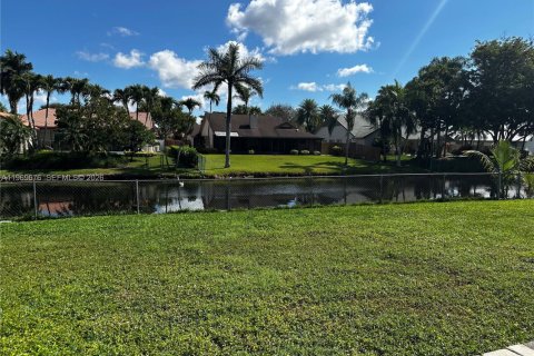 Villa ou maison à louer à Plantation, Floride: 4 chambres, 232.63 m2 № 2030426 - photo 24