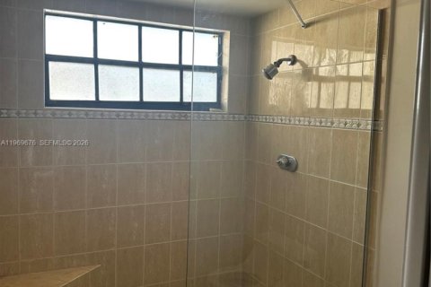 Villa ou maison à louer à Plantation, Floride: 4 chambres, 232.63 m2 № 2030426 - photo 12