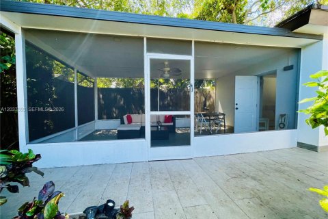 House in Miami, Florida 193.61 sq.m. № 2185684 - photo 9