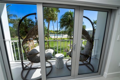 Touwnhouse à louer à Key Biscayne, Floride: 2 chambres, 96.8 m2 № 2001787 - photo 5
