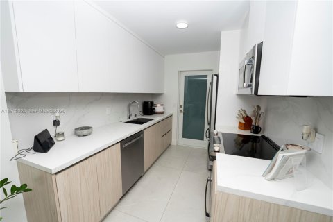 Touwnhouse à louer à Key Biscayne, Floride: 2 chambres, 96.8 m2 № 2001787 - photo 19