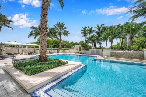 Condominio en venta en Aventura, Florida, 2 dormitorios, 177.44 m2 № 1994408 - foto 23