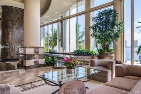 Condominio en venta en Aventura, Florida, 2 dormitorios, 177.44 m2 № 1994408 - foto 20