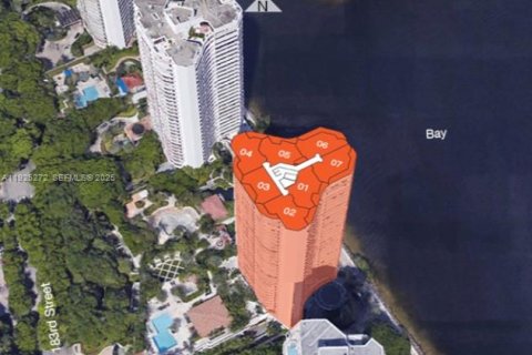 Condominio en venta en Aventura, Florida, 2 dormitorios, 177.44 m2 № 1994408 - foto 17