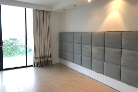 Condominio en venta en Aventura, Florida, 2 dormitorios, 177.44 m2 № 1994408 - foto 13