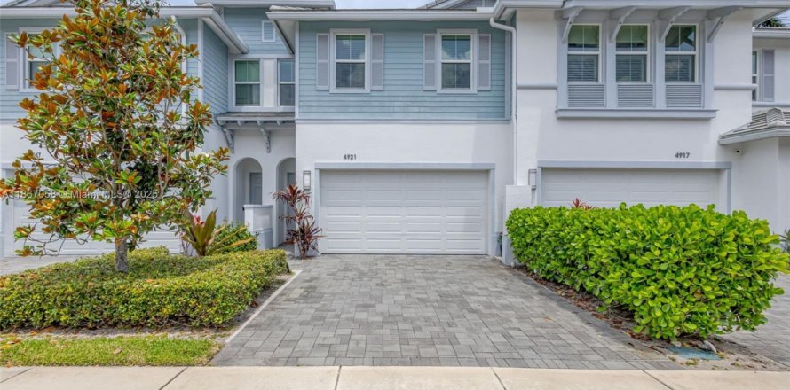 Adosado en Palm Beach Gardens, Florida 3 dormitorios, 199.18 m2 № 1896518
