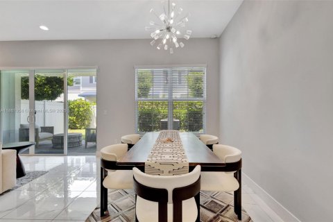 Adosado en venta en Palm Beach Gardens, Florida, 3 dormitorios, 199.18 m2 № 1896518 - foto 21